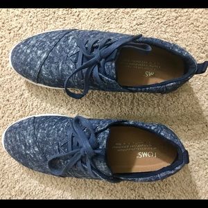 Tom’s Washed Denim Women’s Delray sneakers sz 7.5